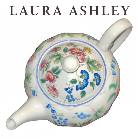 Laura Ashley Other - LAURA ASHLEY • Vintage Hazelbury Teapot • EUC